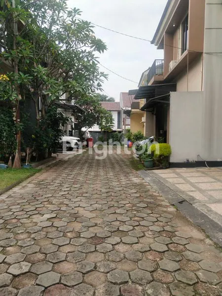 image RUMAH BARU DENGAN DESAIN MODEREN  (7)