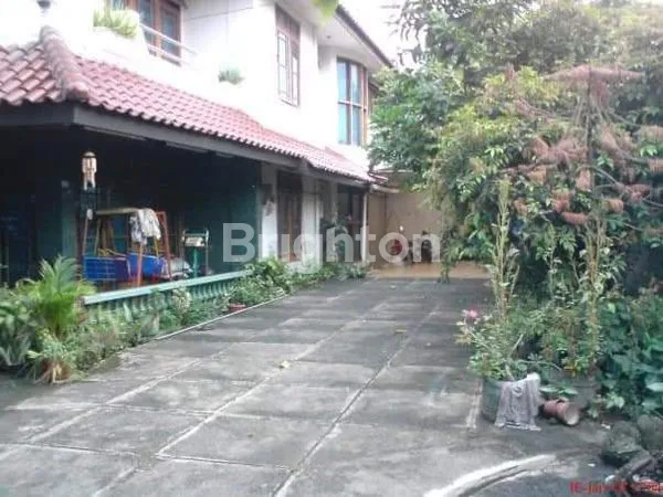 image RUMAH MEWAH  2 LANTAI SIAP HUNI DI JOGLO JAKARTA BARAT (2)