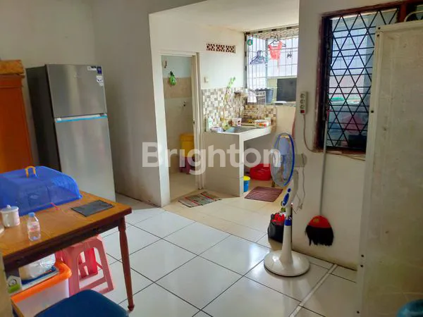 image RUMAH 3 LANTAI DI JELAMBAR, 4 KT & STRATEGIS (4)