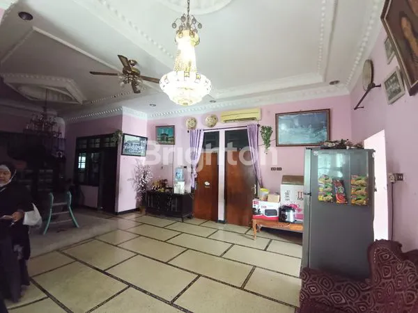 image RUMAH SECOND LT 990M2 DI CIPUTAT - SHM HADAP SELATAN - COCOK UNTUK HUNIAN, KANTOR & KONTRAKAN (4)