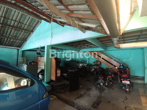 image RUMAH SECOND LT 990M2 DI CIPUTAT - SHM HADAP SELATAN - COCOK UNTUK HUNIAN, KANTOR & KONTRAKAN (7)