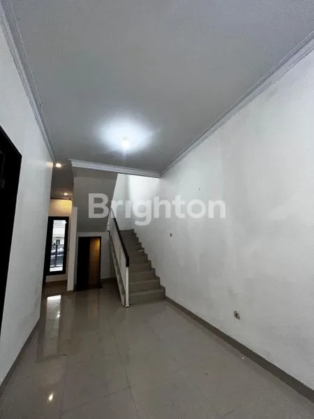 image DI JUAL RUMAH DI KAVLING UI BEJI (2)