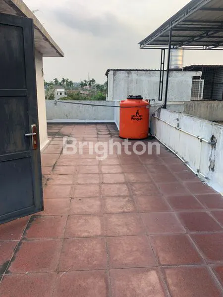 image RUKO 3 LANTAI SHM, LT 64M², HARGA RP 850 JUTA (3)