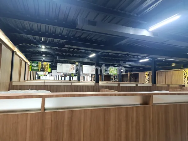 image GEDUNG SERBAGUNA SIAP DI PAKE DI LOKASI STRATEGIS (2)