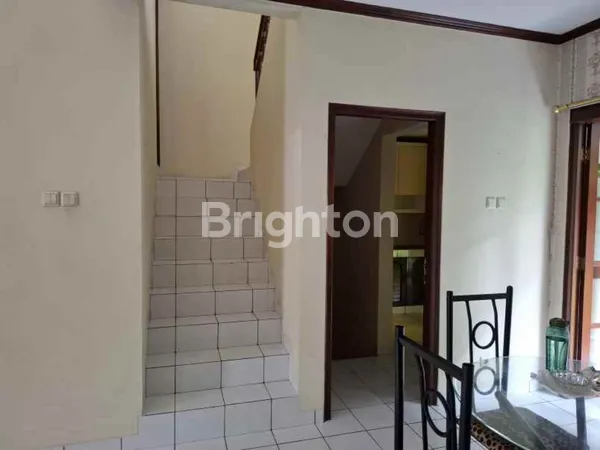 image SEWA RUMAH KELUARGA TERAMAN PERUMAHAN MERAPI VIEW (5)