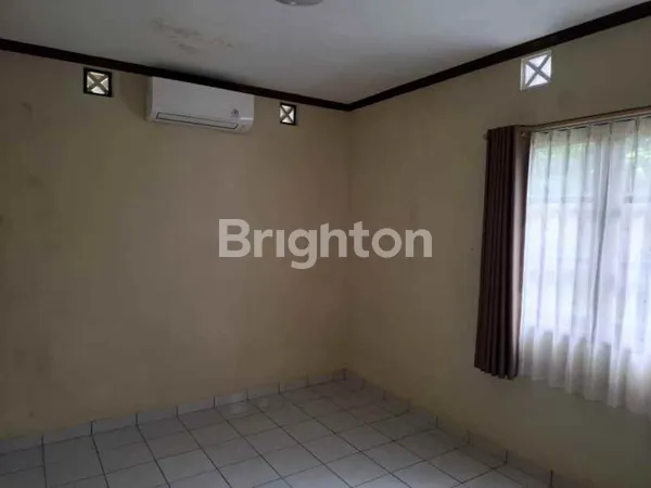 image SEWA RUMAH KELUARGA TERAMAN PERUMAHAN MERAPI VIEW (6)