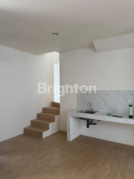 image RUMAH DI SEWA SIAP HUNI PARK SERPONG TANGERANG (6)