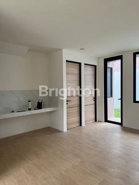 image RUMAH DI SEWA SIAP HUNI PARK SERPONG TANGERANG (2)