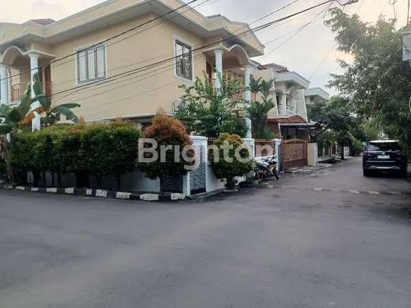 image RUMAH MEWAH DI TAMAN GALAXY BEKASI (2)