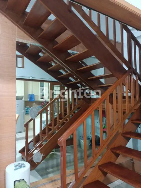 image RUMAH MEWAH DI TAMAN GALAXY BEKASI (8)