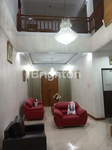 image RUMAH MEWAH DI TAMAN GALAXY BEKASI (3)