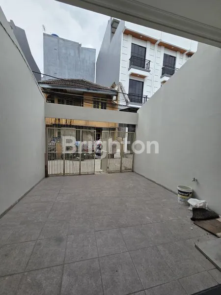 image RUMAH BARU 3 LANTAI  STRATEGIS DURI KEPA DEKAT TANJUNG DUREN (3)