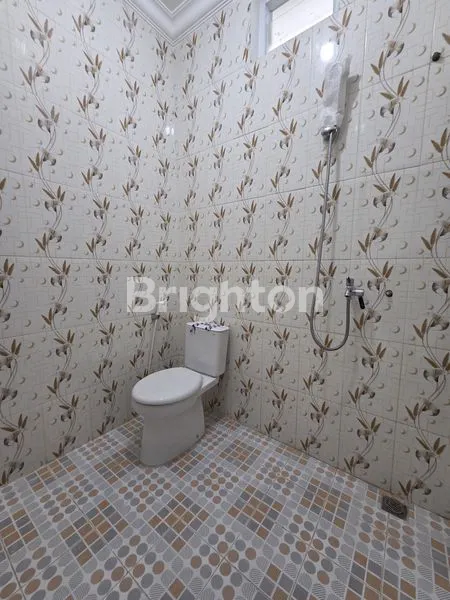 image RUMAH BARU 3 LANTAI  STRATEGIS DURI KEPA DEKAT TANJUNG DUREN (7)