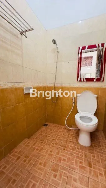 image DISEWAKAN RUMAH HOOK DI KEMANG PRATAMA (6)