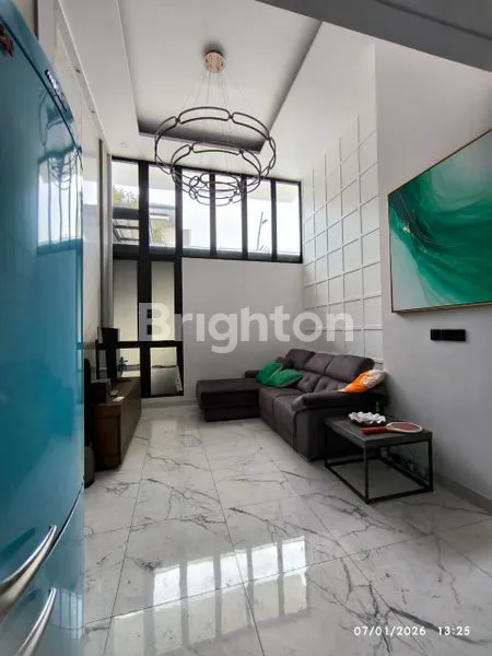 image RUMAH SANGAT STRATEGIS DI CAKUNG JAKARTA TIMUR (2)