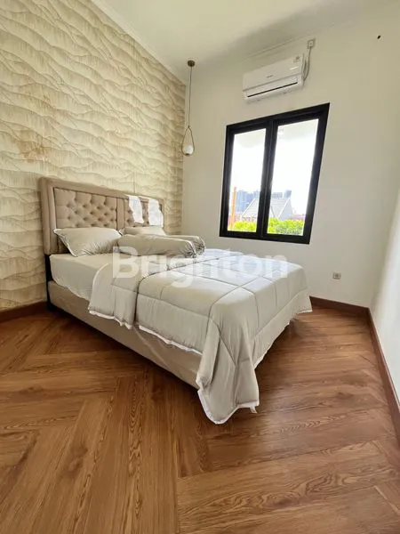 image SUPER PROMO RUMAH MEWAH 2 LANTAI KEMANG PRATAMA (7)