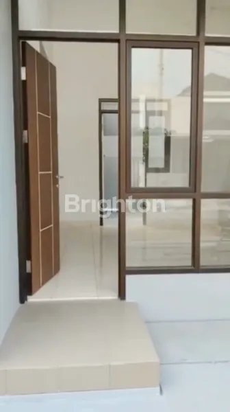image DISEWAKAN CEPAT RUMAH 2 KAMAR TIDUR SIAP HUNI DI CITRA RAYA TANGERANG (3)