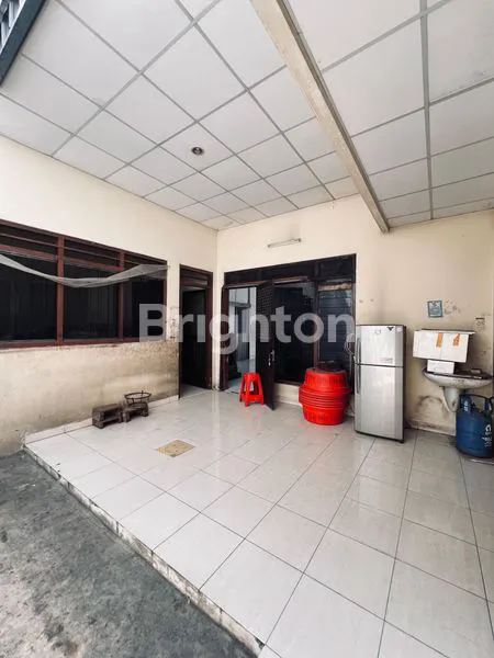 image RUKO STRATEGIS LEBAR 9, NOL JALAN RAYA KUPANG JAYA, ADA PARKIRAN LUAS, SUKOMANUNGGAL, SURABAYA BARAT (4)