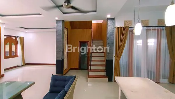 image VILLA MEWAH 2 LANTAI DI RENON, SIAP HUNI (7)