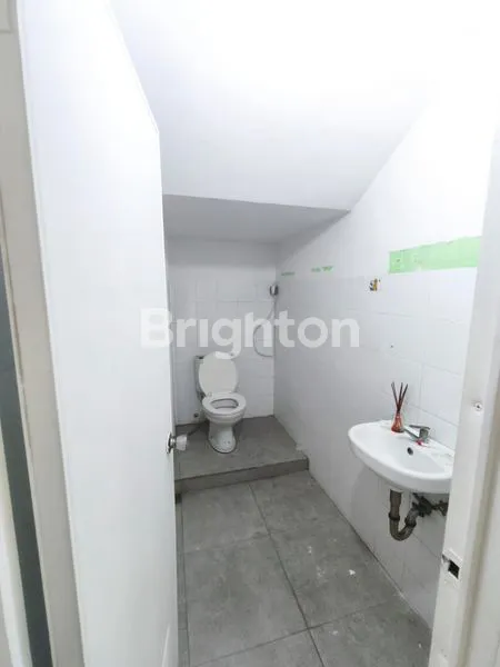 image SEWA RUKO PRIME AREA PERERENAN, LOKASI RAMAI (3)