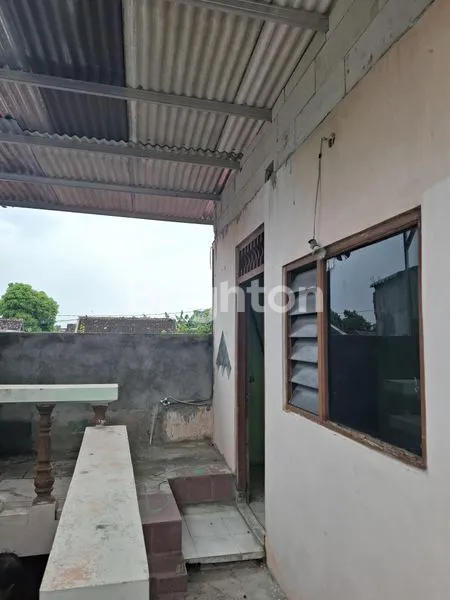 image SEWA RUMAH TENGAH KOTA SOLO SIAP HUNI MURAH (6)