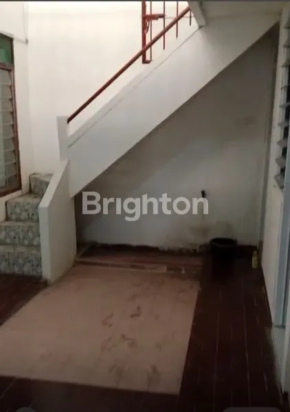 image DISEWAKAN RUMAH DI GRIYA BABATAN MUKTI (7)