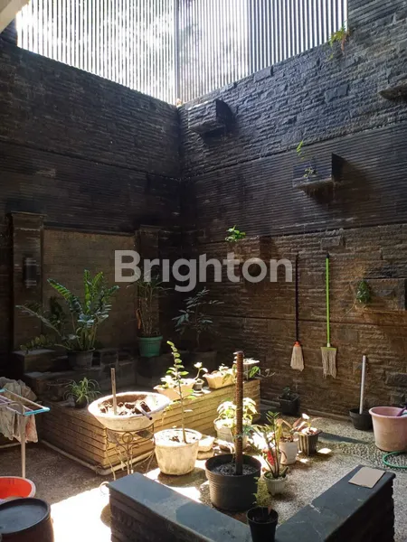 image RUMAH 3 LANTAI SIAP HUNI DI BANDUNG (2)