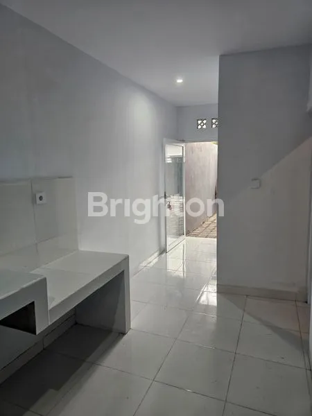 image DISEWAKAN RUMAH 1 LANTAI SIAP HUNI HANYA 2 UNIT SAJA HARGA TERJANGKAU LOKASI STRATEGIS DI KAWASAN GATSU BARAT (6)