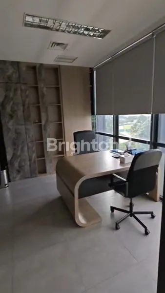 image OFFICE SPACE FITTED RAPI DAN CANTIK THE SMITH ALAM SUTERA (5)