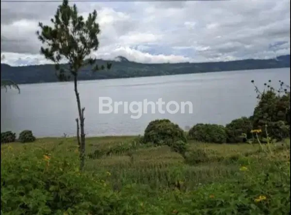 POTENSI LUXURY VILLA & ECO-RESORT! 15.028 M² TANAH LANDSCAPE ALAMI DI TEPI DANAU TOBA — PANORAMA PULAU SAMOSIR TERBUKA