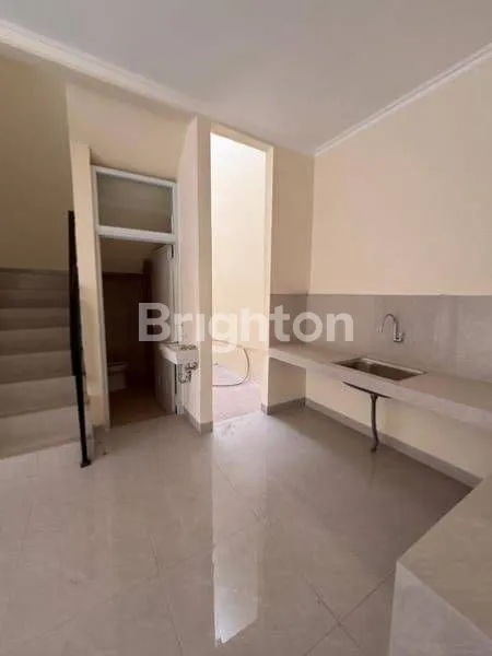 image DI JUAL HUNIAN MODERN SUDAH FULL RENOV 2 LANTAI SEKTOR 7 GADING SERPONG (5)