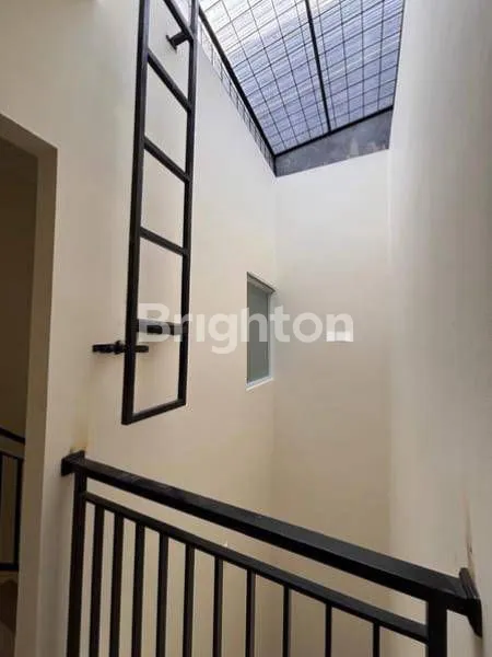 image DI JUAL HUNIAN MODERN SUDAH FULL RENOV 2 LANTAI SEKTOR 7 GADING SERPONG (7)