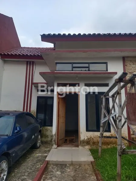 image RUMAH MINIMALIS MODERN DALAM CLUSTER CIPAYUNG DEPOK (1)