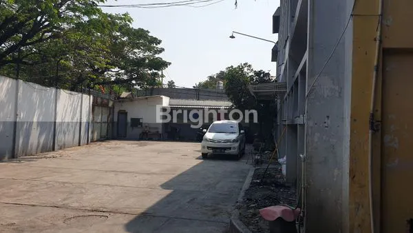 image GUDANG RAYA KENJERAN SIAP PAKAI (2)