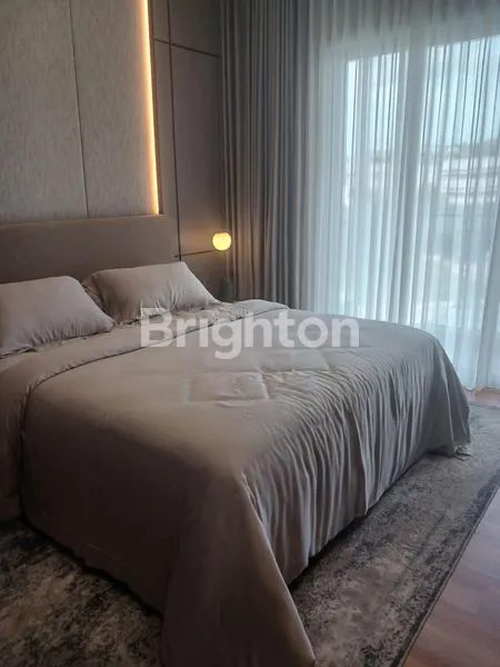 image RUMAH ELEGAN 3 LANTAI DI PONDOK INDAH  (5)