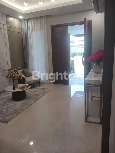 image RUMAH ELEGAN 3 LANTAI DI PONDOK INDAH  (2)