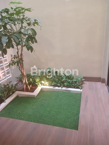 image RUMAH ELEGAN 3 LANTAI DI PONDOK INDAH  (4)