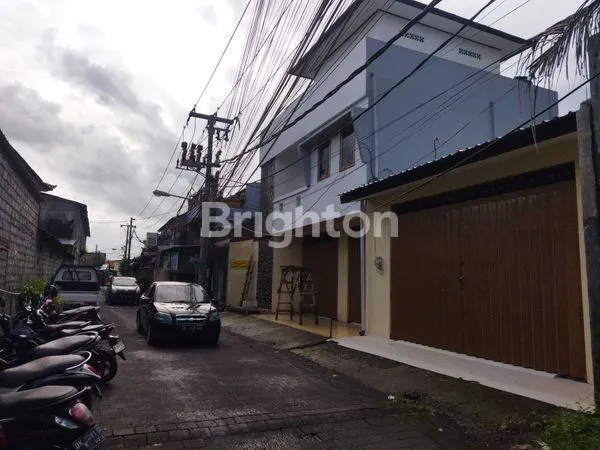 image DI JUALCEPAT RUMAH RUKO 3 LANTAI SIAP HUNI STRATEGIS DI MONANG -MANING BEBAS BANJIR (6)