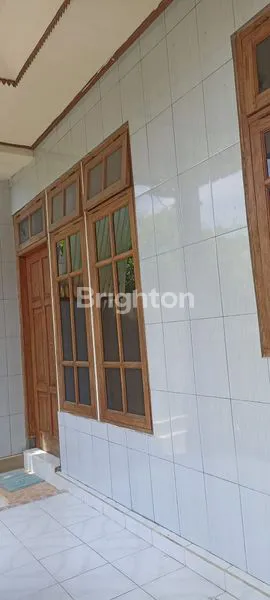 image RUMAH DI JALAN SINGASARI (2)