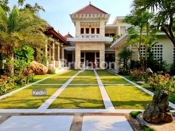 image RUMAH MEWAH ASRI DI KEDIRI, JATIM, INDONESIA (1)