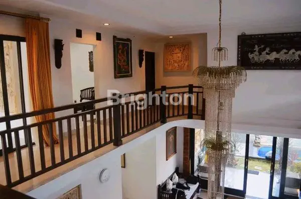 image FREEHOLD /LEASE VILLA 6 BR WALKING DISTANCE TO BEACH  (3)