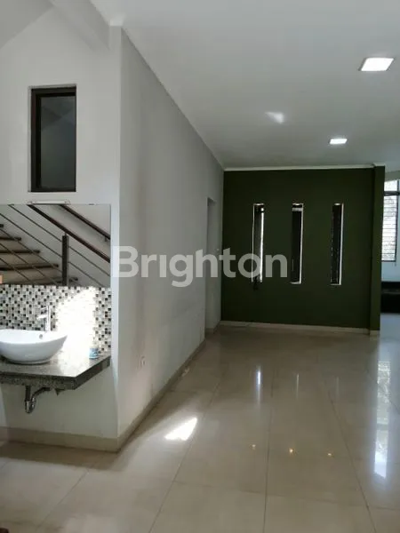 image RUMAH SIAP HUNI 2 LANTAI PONDOK HIJAU INDAH BANDUNG SETIABUDI GEGERKALONG  (2)