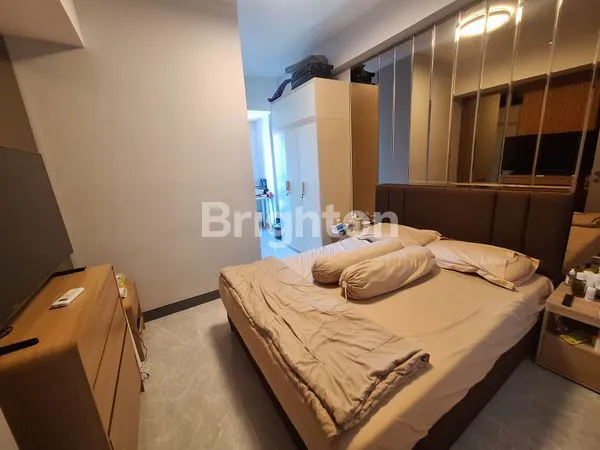 image APARTEMEN MEWAH DI KEPUTIH, 2 KT, FURNISHED (2)