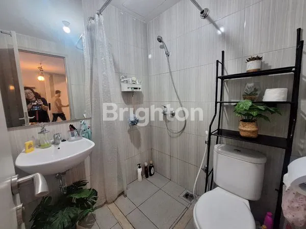 image APARTEMEN MEWAH DI KEPUTIH, 2 KT, FURNISHED (4)
