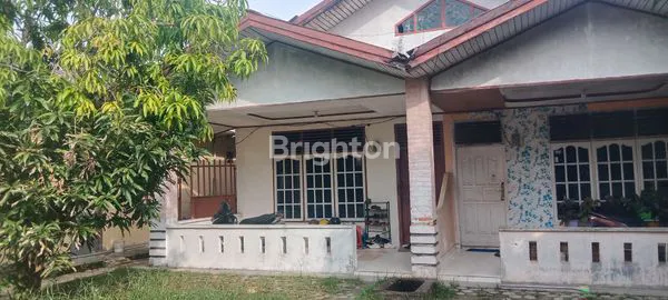 image TANAH DAN TOKO SERTA RUMAH PETAK LUAS TANAH 1.166M2 DI TENGAH KOTA JL. GULAMA, MARPOYAN (5)