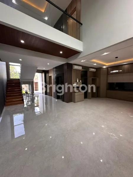 image WOODLAND CITRALAND PREMIUM SPEC 3 LT PRIVATE LIFT SEMI FURNISH SMART HOME SYSTEM MESH WIFI CARPORT 4 MOBIL (4)