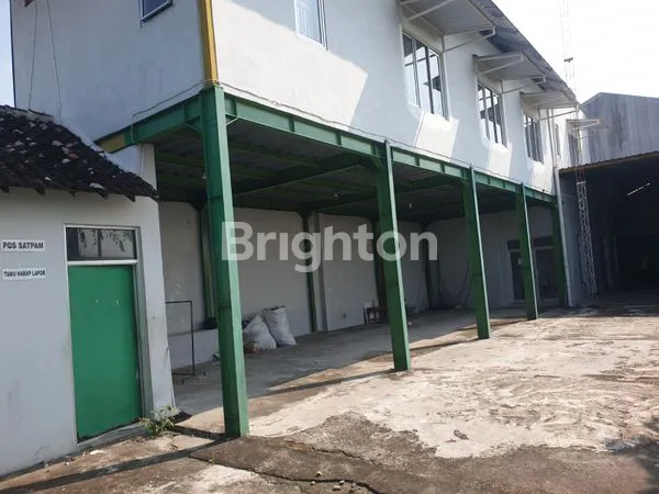 image GUDANG AKSES CONTAINER 40 FEET TEPI JALAN RAYA (5)