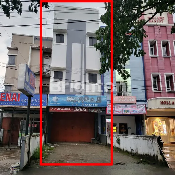 RUKO STRATEGIS 3 LANTAI DI TUN ABDUL RAZAK