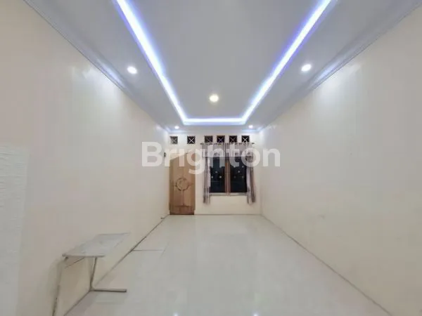 image DIJUAL RUMAH LUAS & STRATEGIS – PERMATA HIJAU, JAKARTA SELATAN (5)