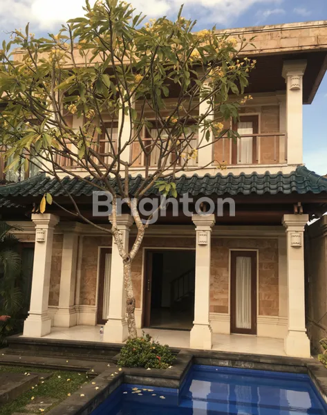 image DISEWAKAN RUMAH MEWAH DI JL TONDANO SIAP HUNI! (1)